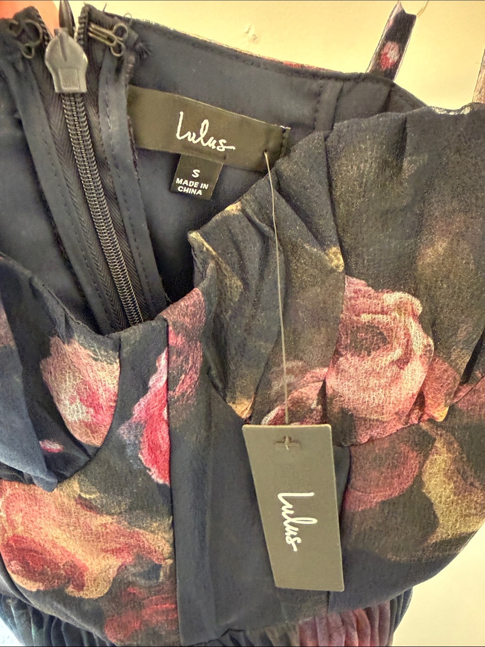 Lulu’s Floral Pleated Midi Dress in Navy and Pink - Picture 3 of 4